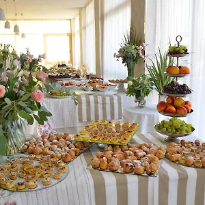 https://hotel-roland.emilia-romagnahotels.net