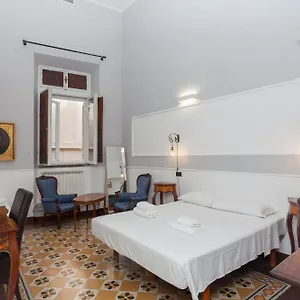 https://palazzo-del-duca-rome.it-romehotels.com