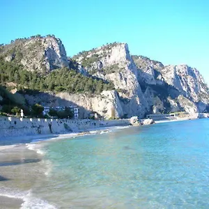 https://locanda-borgo-antico.hotelitalianriviera.com